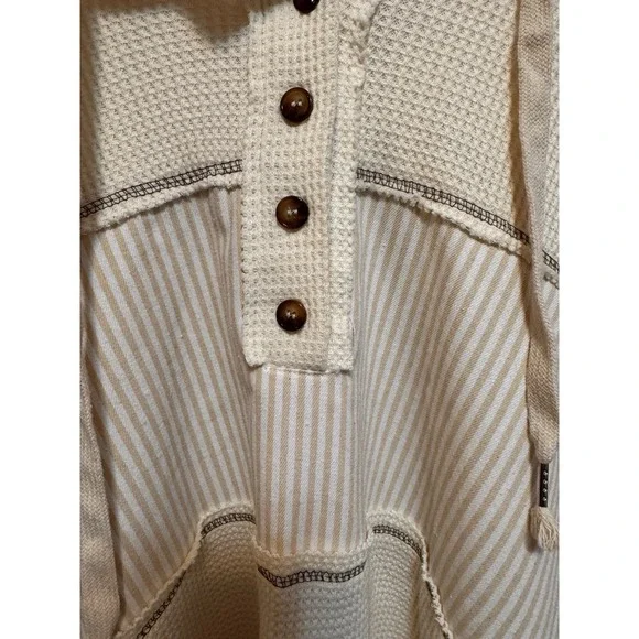 POL Oversized Hoodie Top, Sz Large, Cream Thermal Body, Camo Patch, Balloon Slv - Picture 4 of 8